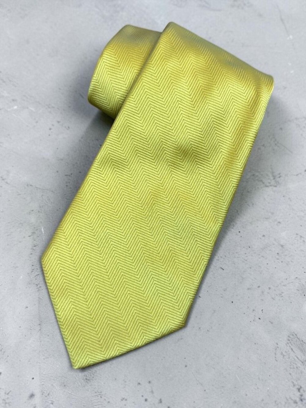 Vintage Givenchy Gentleman Paris Gold Tone Tone Tone Patterned Wide Tie